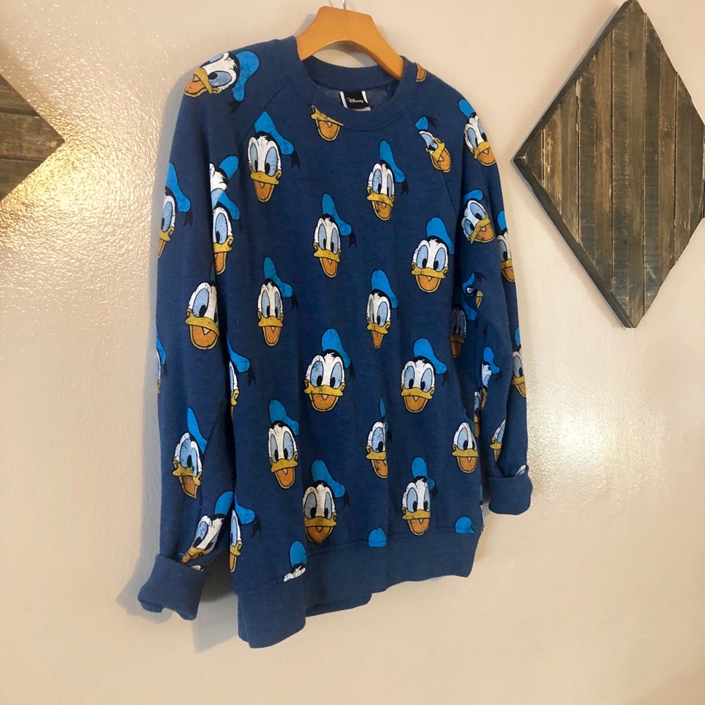 Donald Duck Sweater Size M Navy Blue
